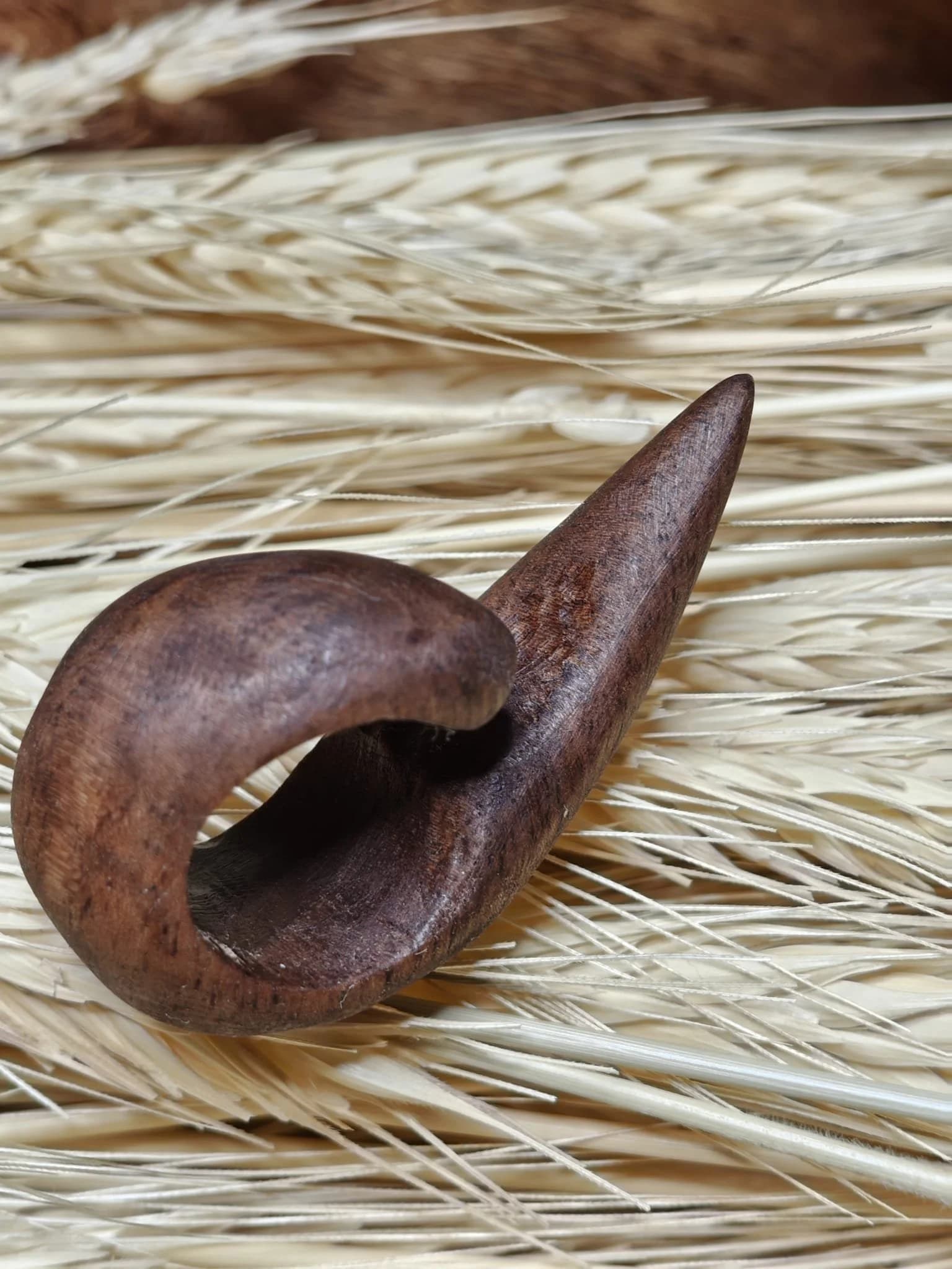 Produse Reciclate Disponibile - inel sculptural nuc - WhatsApp Image 2025-11-06 at 10.54.00 (2).jpeg