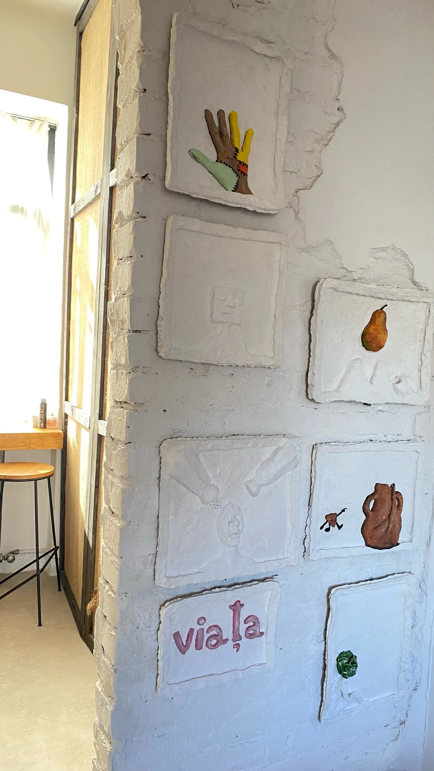 Produse Reciclate Disponibile - Râde ciob de oală spartă