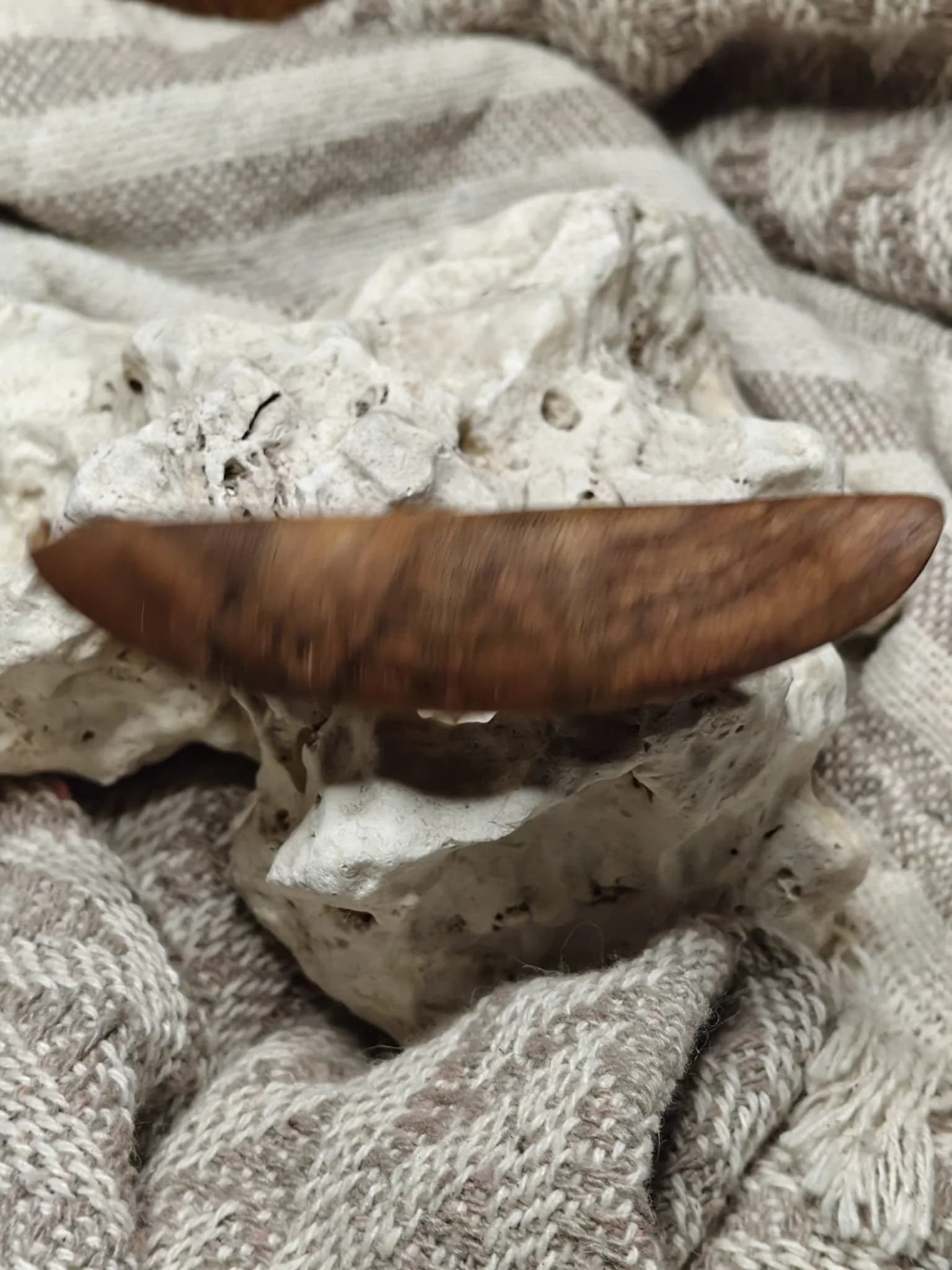 Produse Reciclate Disponibile - inel sculptural nuc - WhatsApp Image 2025-11-06 at 10.54.25 (2).jpeg
